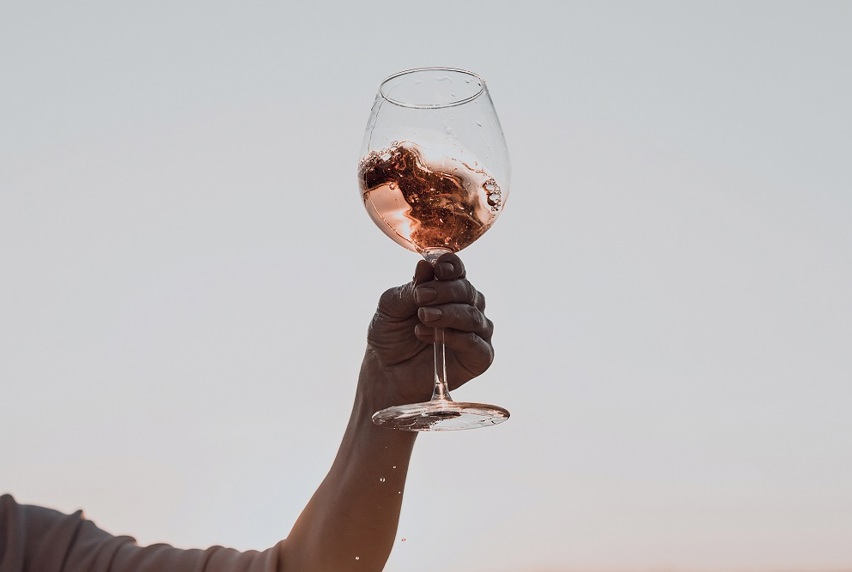 glass of rosé wine